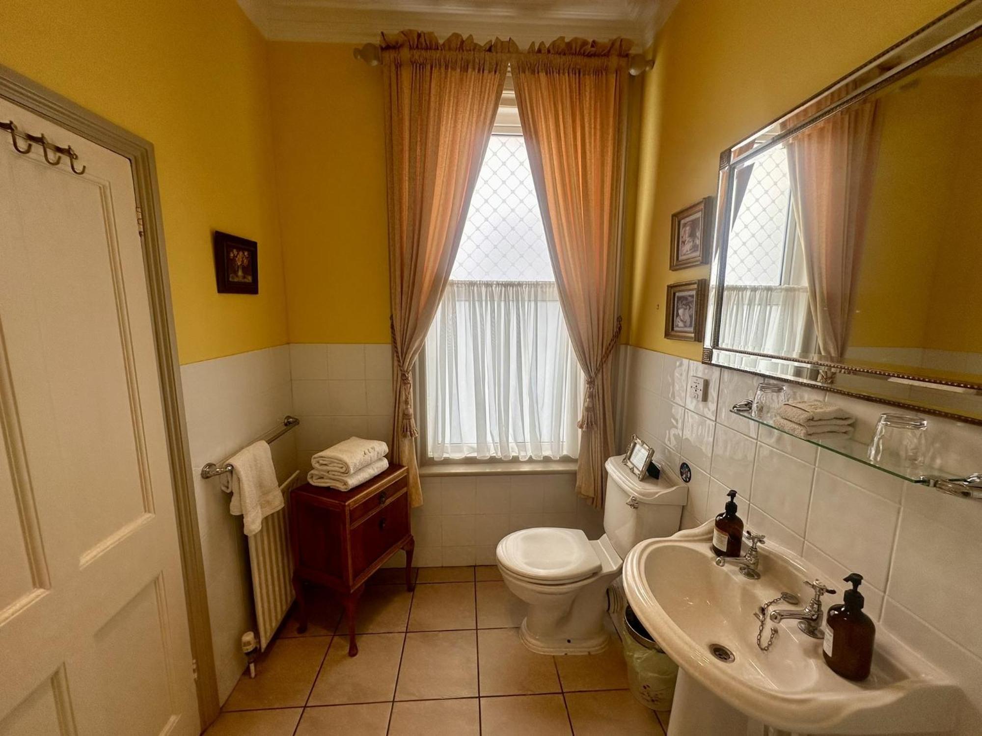 Albert & Victoria Guest House Ήστμπορν Δωμάτιο φωτογραφία