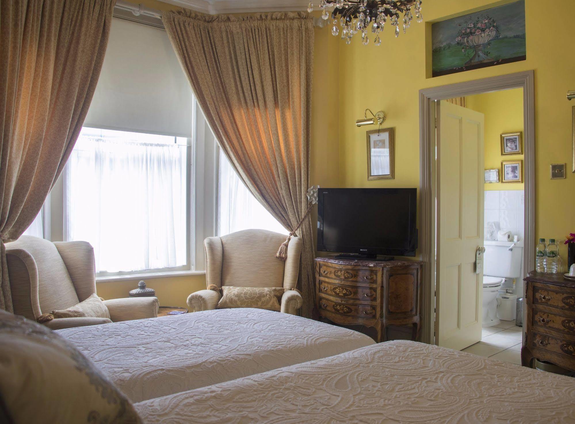 Albert & Victoria Guest House Ήστμπορν Εξωτερικό φωτογραφία